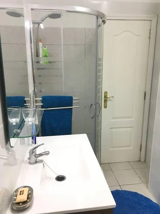 2 Bd Apartment With Stunning View 圣地亚哥港